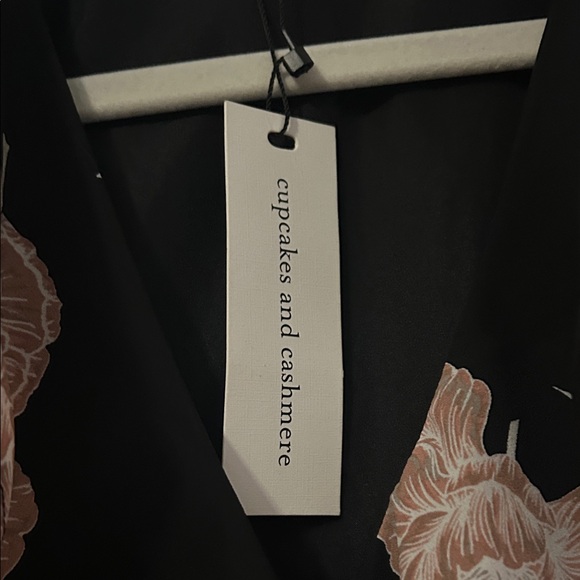 cupcakes & cashmere Black Floral Long Sleeve Dress - Picture 5 of 8